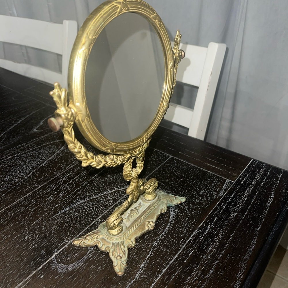 Vtg Andrea by Sadek Brass Standing Mirror Antique Dresser Vanity Makeup Mirror - Picture 2 of 11